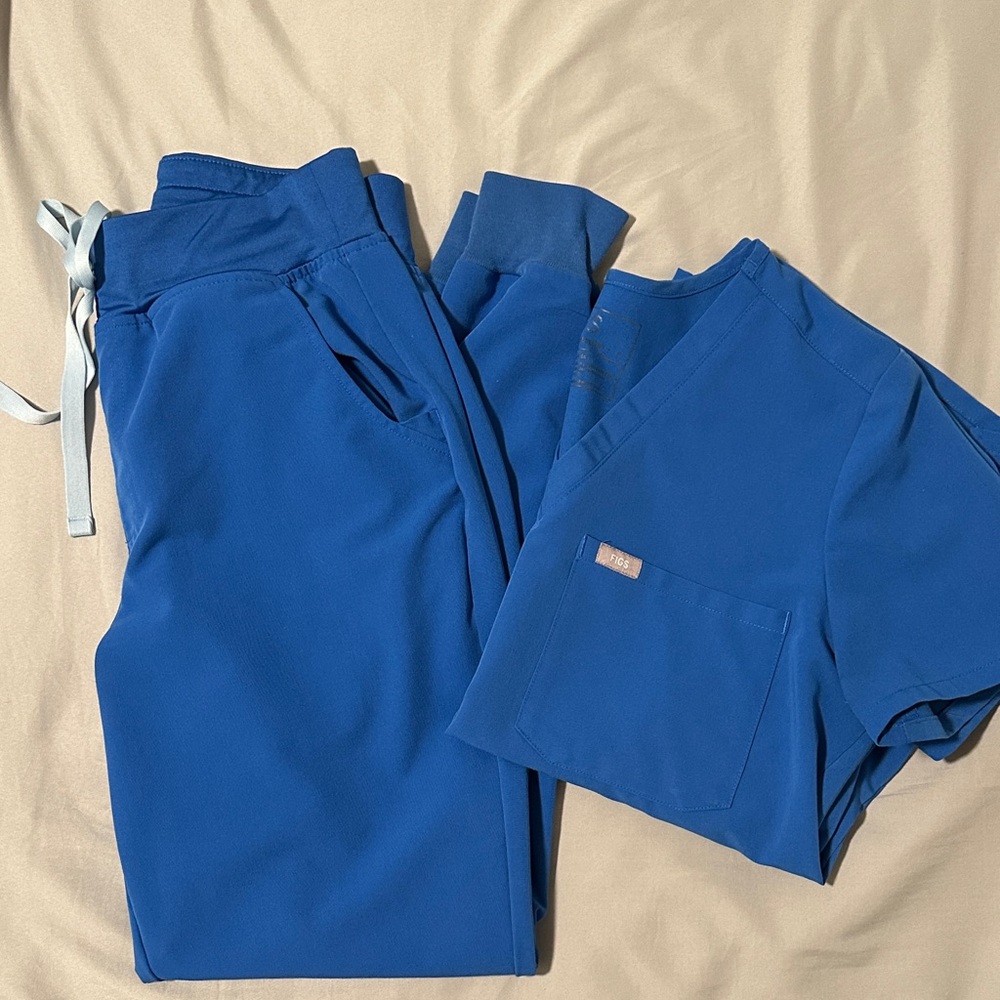 FIGS Royal Blue Scrub Set